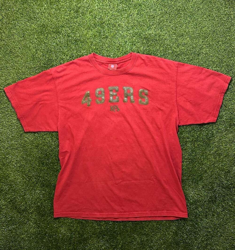 2000s NFL San Francisco 49ers Size XL Red Short Sleeve Graphic T-Shirt